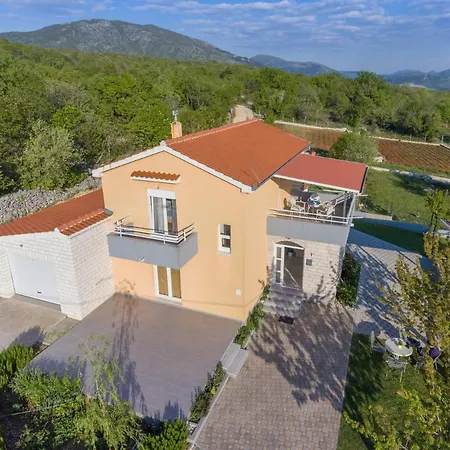 Oasis Villa Zezevica