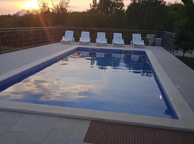 וילה Oasis Zezevica